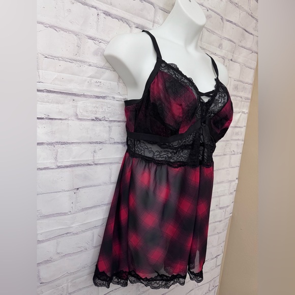 Torrid Babydoll Neglige Size 3X 22/24 Red Black Plaid Lace Sheer Sexy - Picture 2 of 9